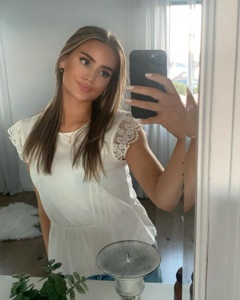 ellaaabergztrom's instagram Kontoinformation & Statistikker ...